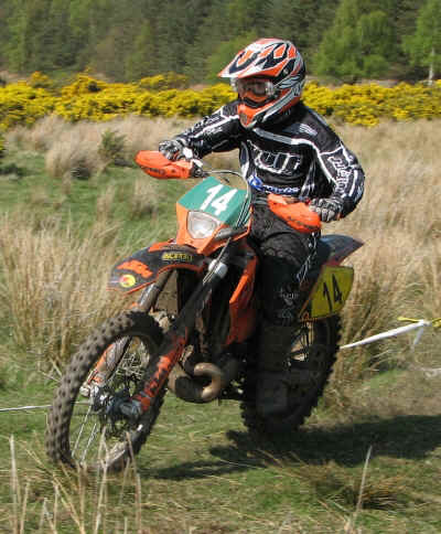 Pathhead07 12.jpg (200812 bytes)
