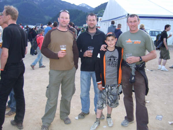 Rehydration Stop 138.JPG (39114 bytes)