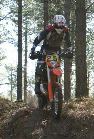 gavin johnston 1.jpg (35329 bytes)